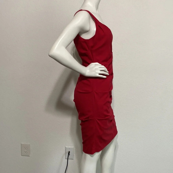 Nicole Miller Red Front Keyhole Ruched 95% Silk Above Knee Dress Size 8 - Picture 4 of 9